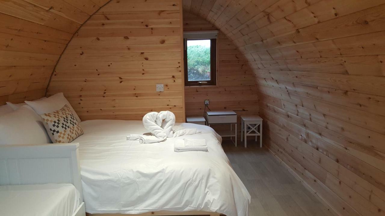 Geraghtys Farmyard Pods Hotel Belmullet Kültér fotó